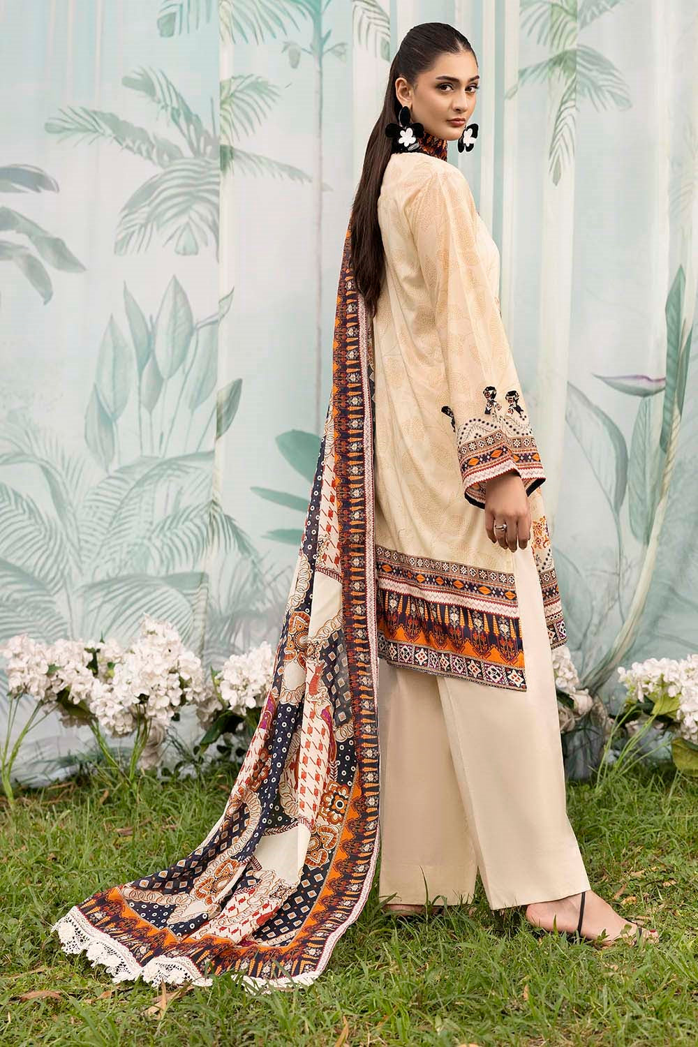3 Piece Lawn Printed UnStitched Suit - L42