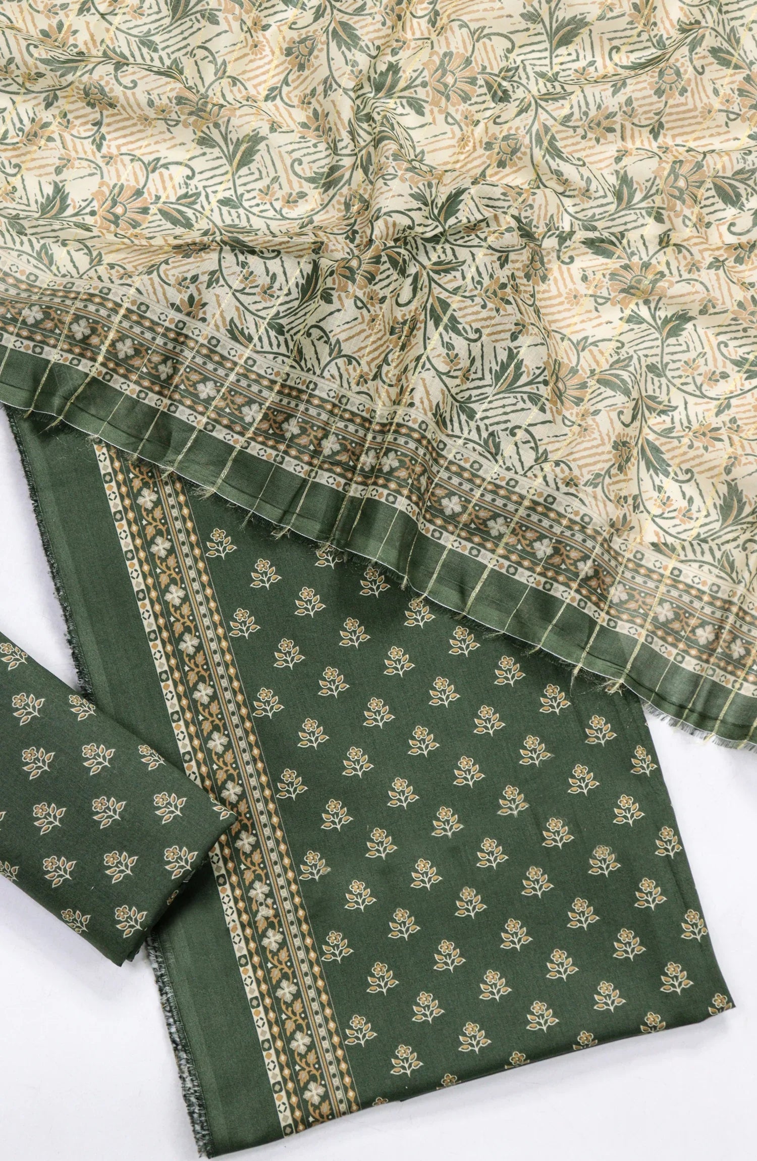 Printed Lawn Unstitched 3 Piece Suit