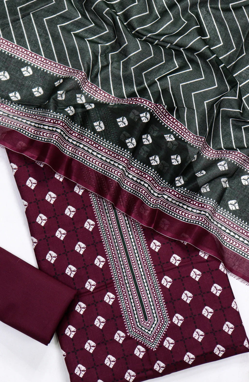 Printed Lawn Unstitched 3 Piece Suit