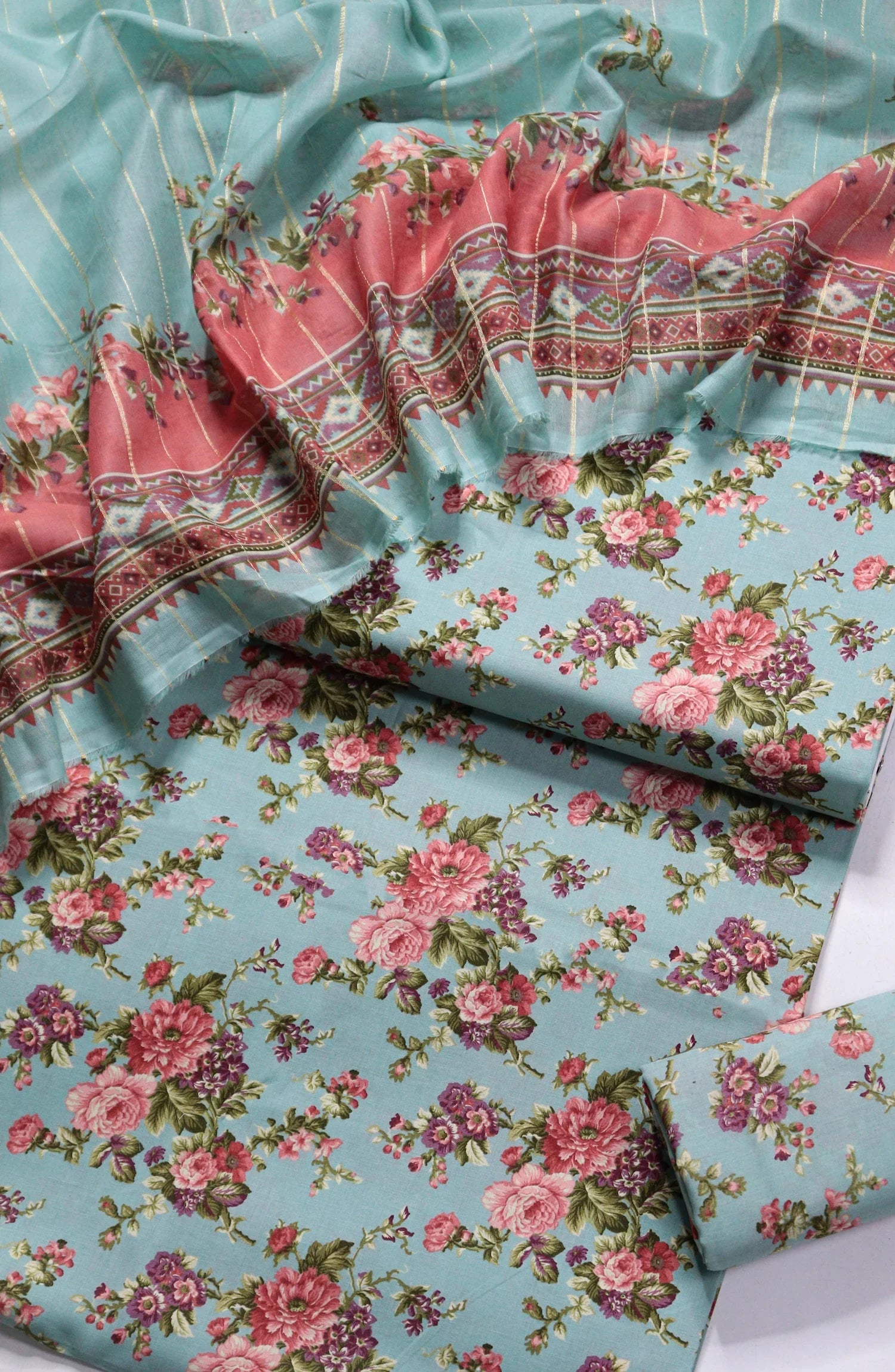 Printed Lawn Unstitched 3 Piece Suit