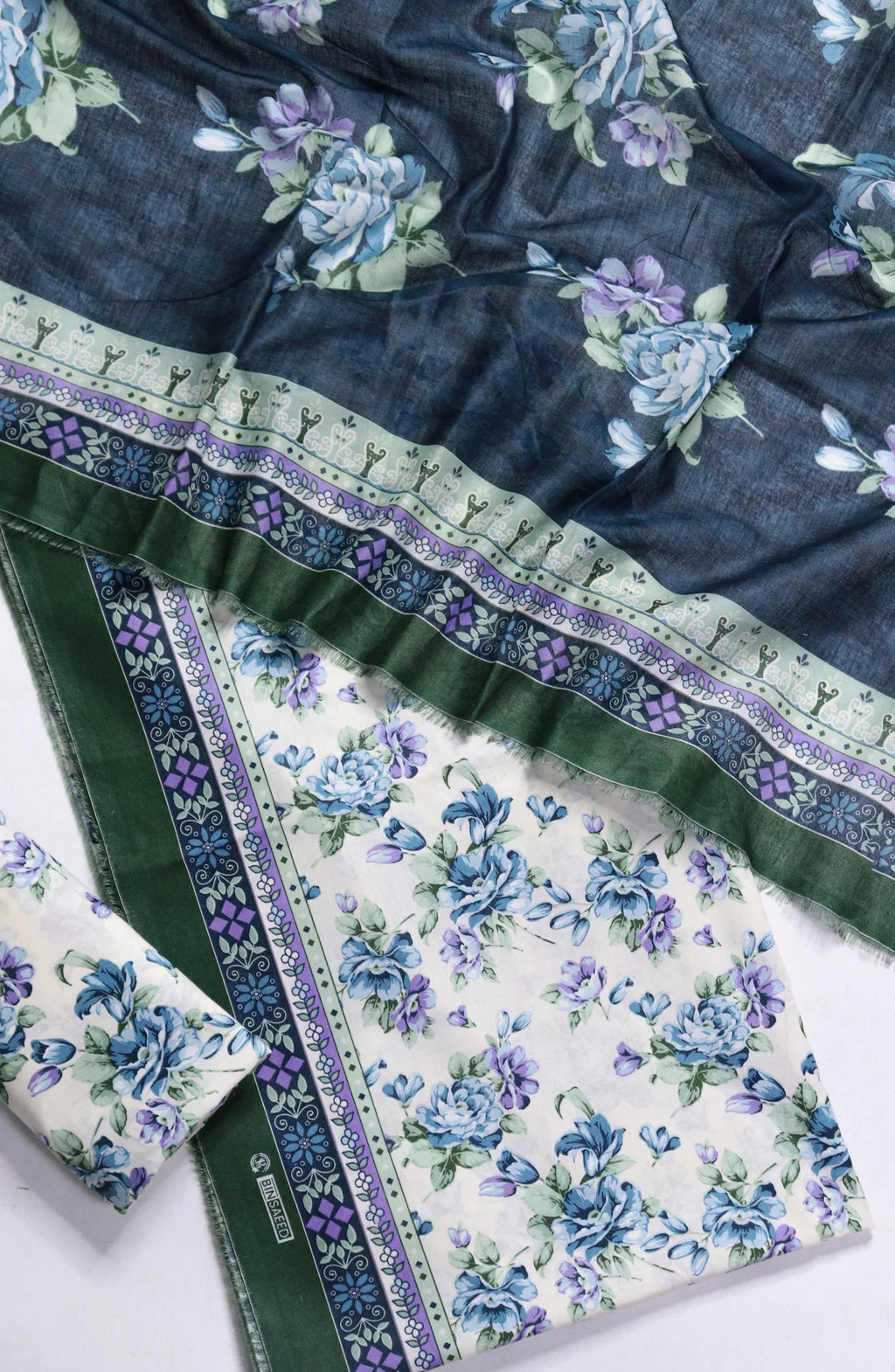 Printed Lawn Unstitched 3 Piece Suit