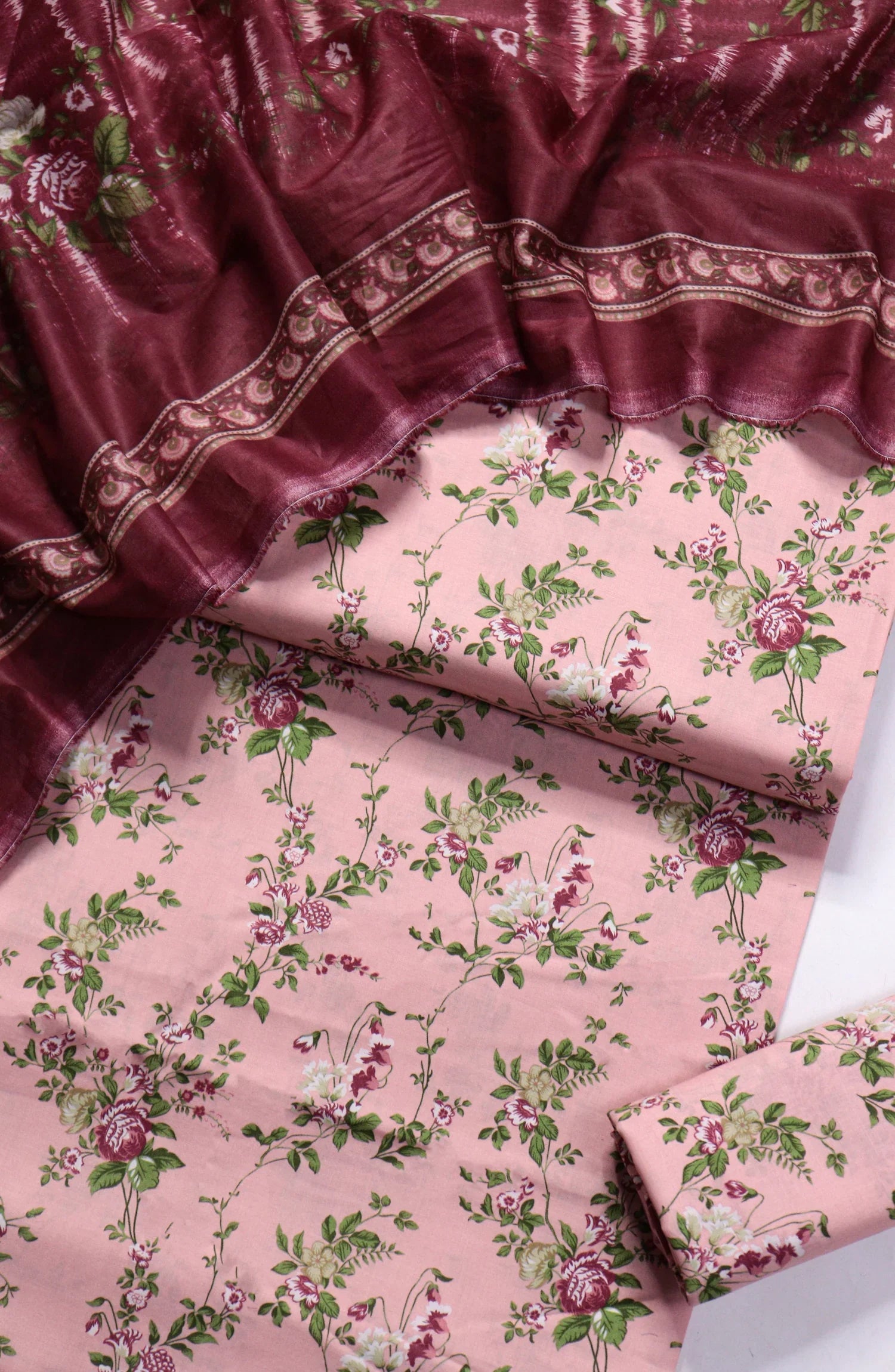 Printed Lawn Unstitched 3 Piece Suit