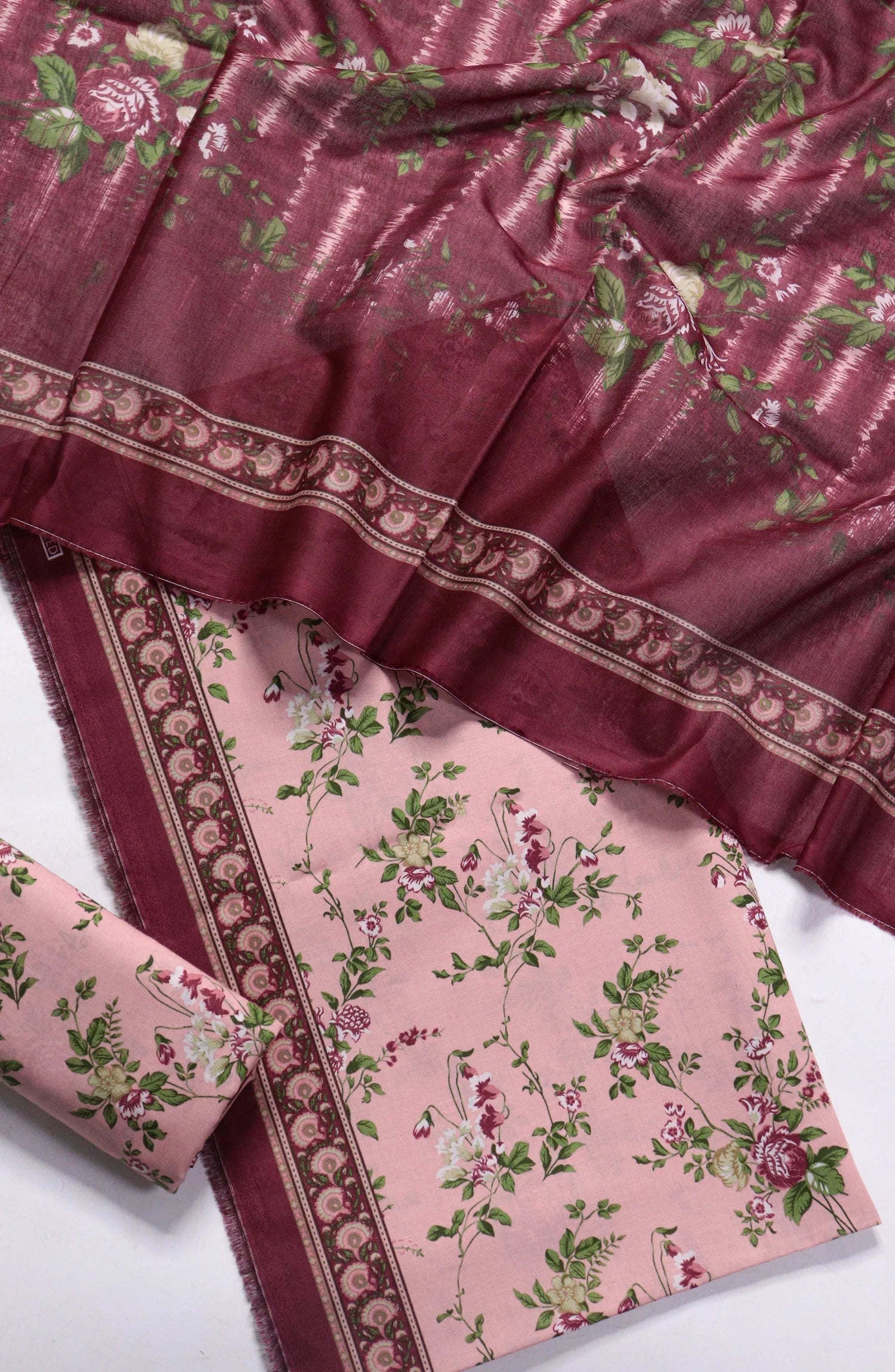 Printed Lawn Unstitched 3 Piece Suit