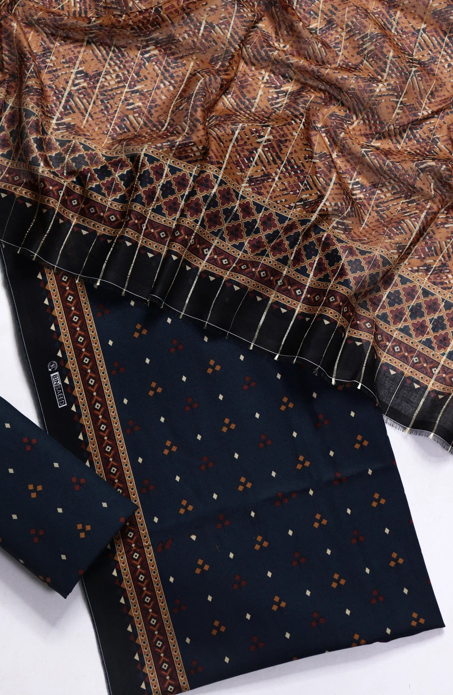 Printed Lawn Unstitched 3 Piece Suit