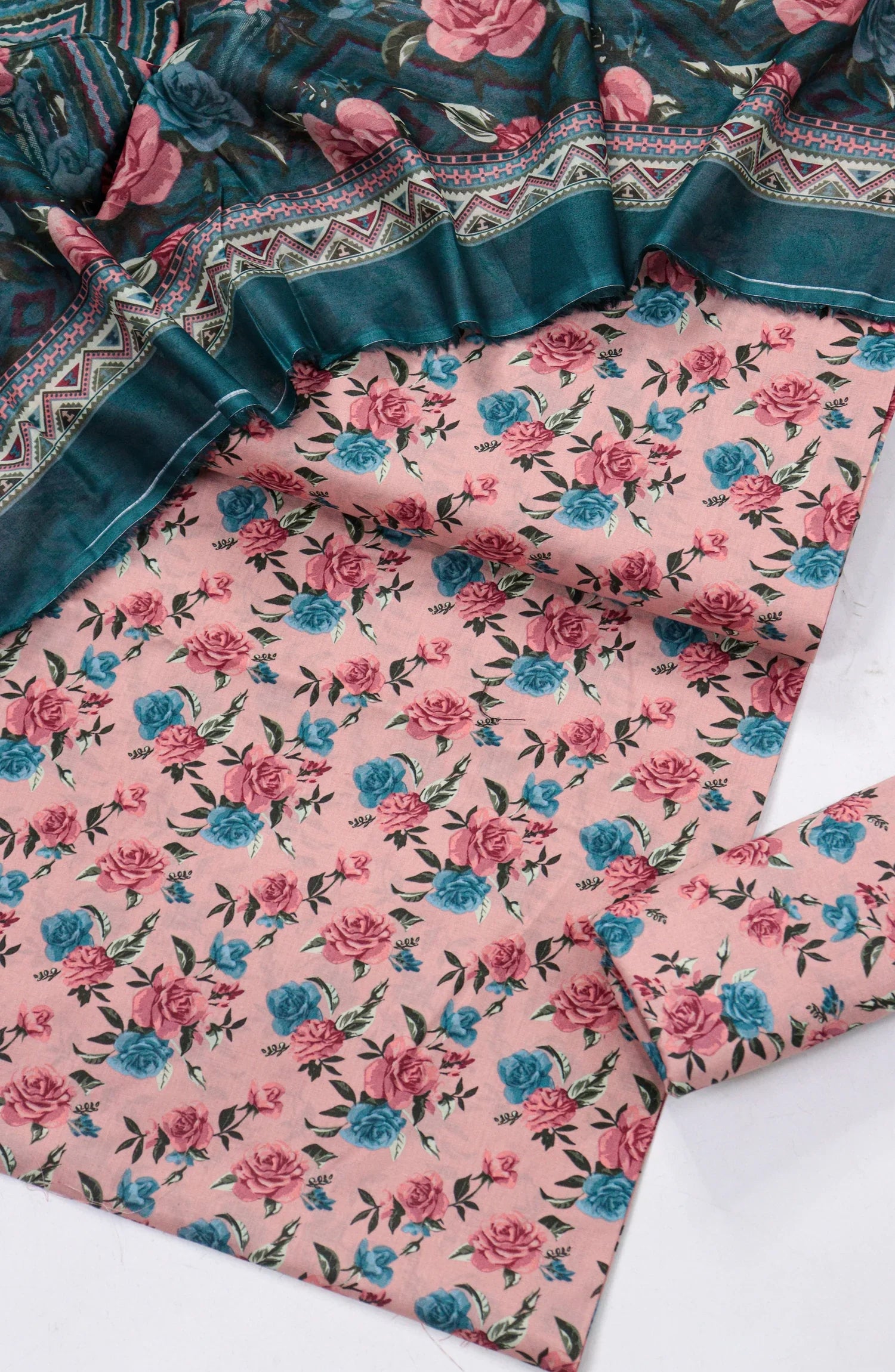 Printed Lawn Unstitched 3 Piece Suit