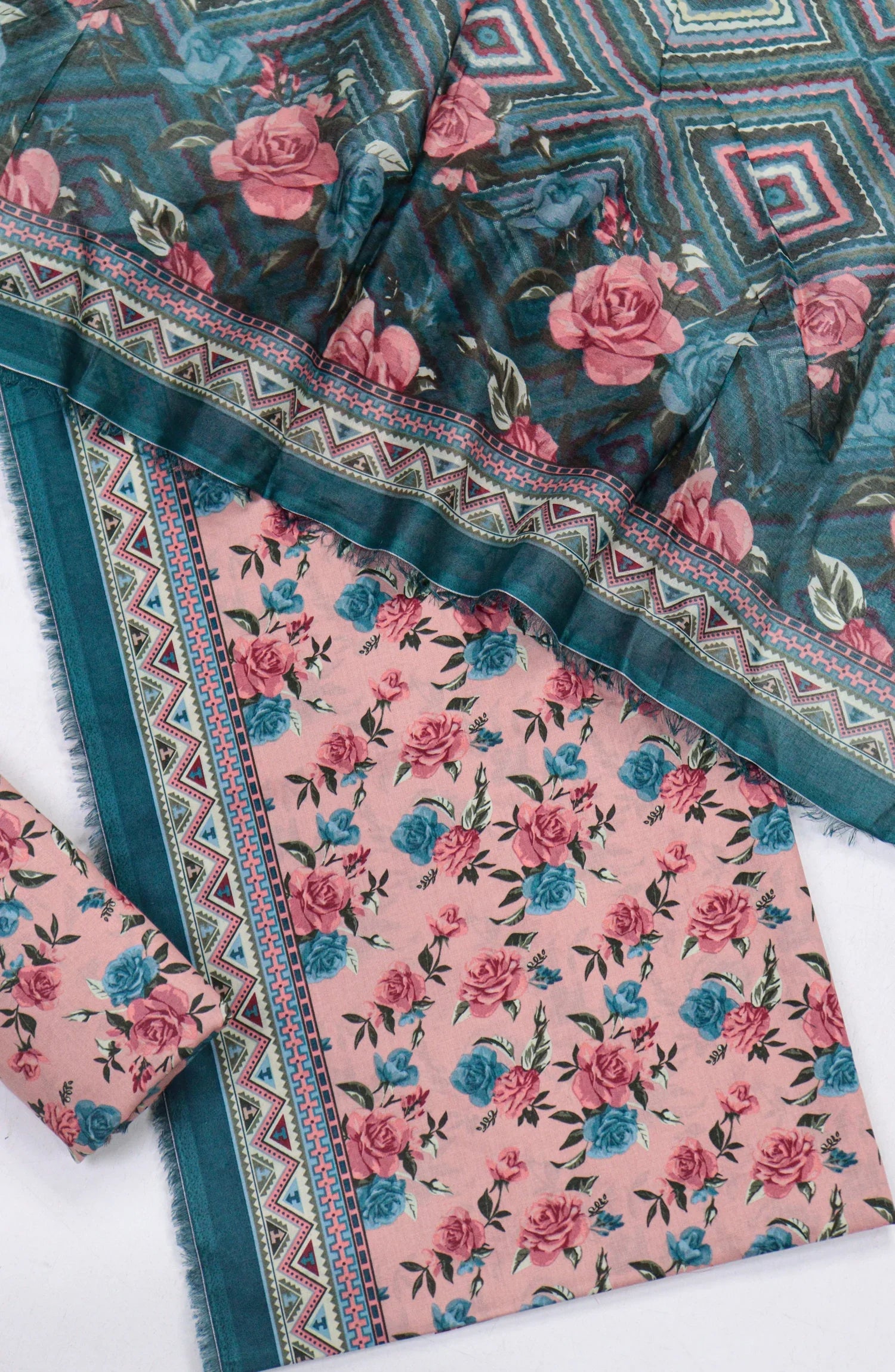 Printed Lawn Unstitched 3 Piece Suit