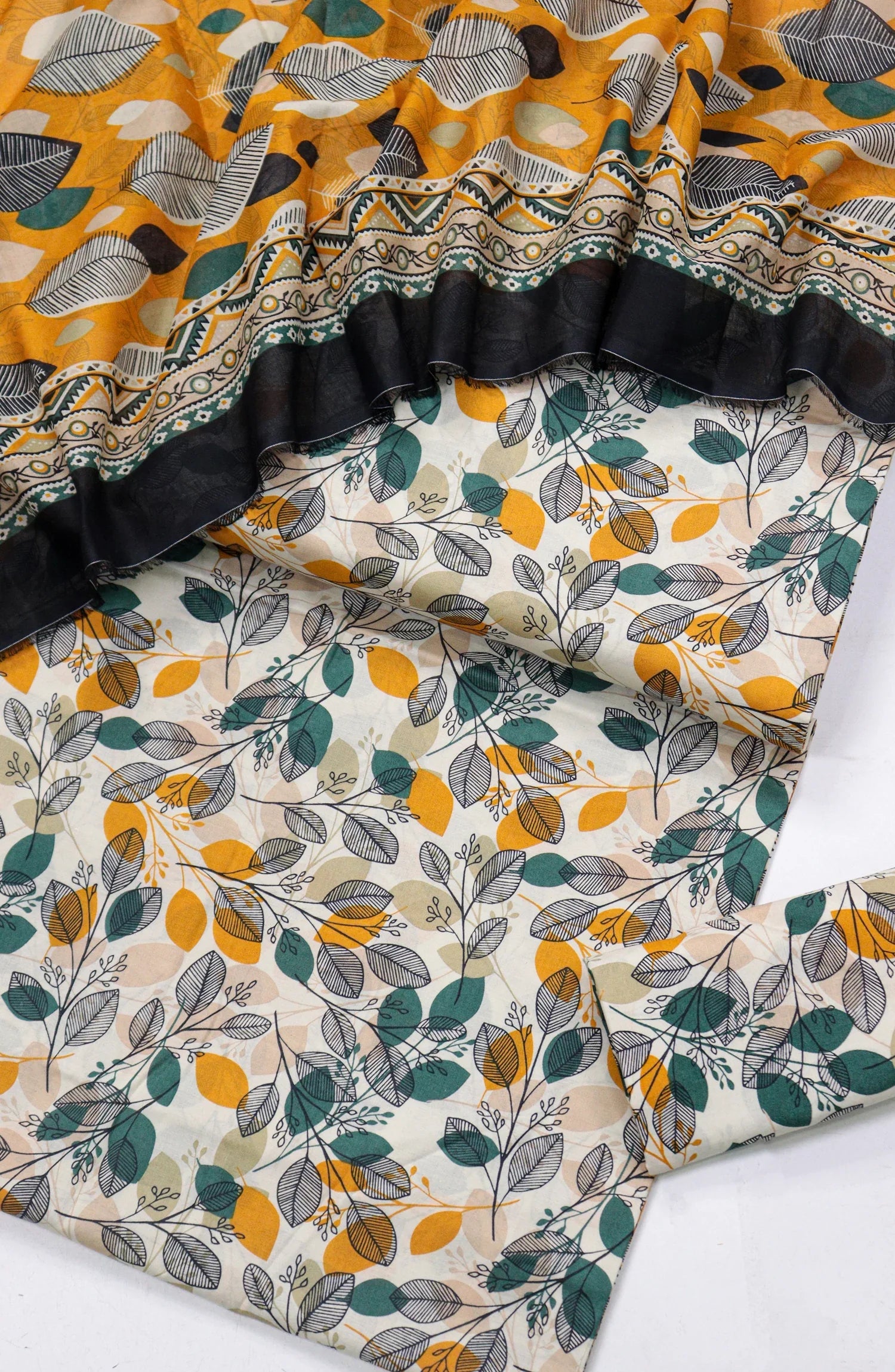 Printed Lawn Unstitched 3 Piece Suit