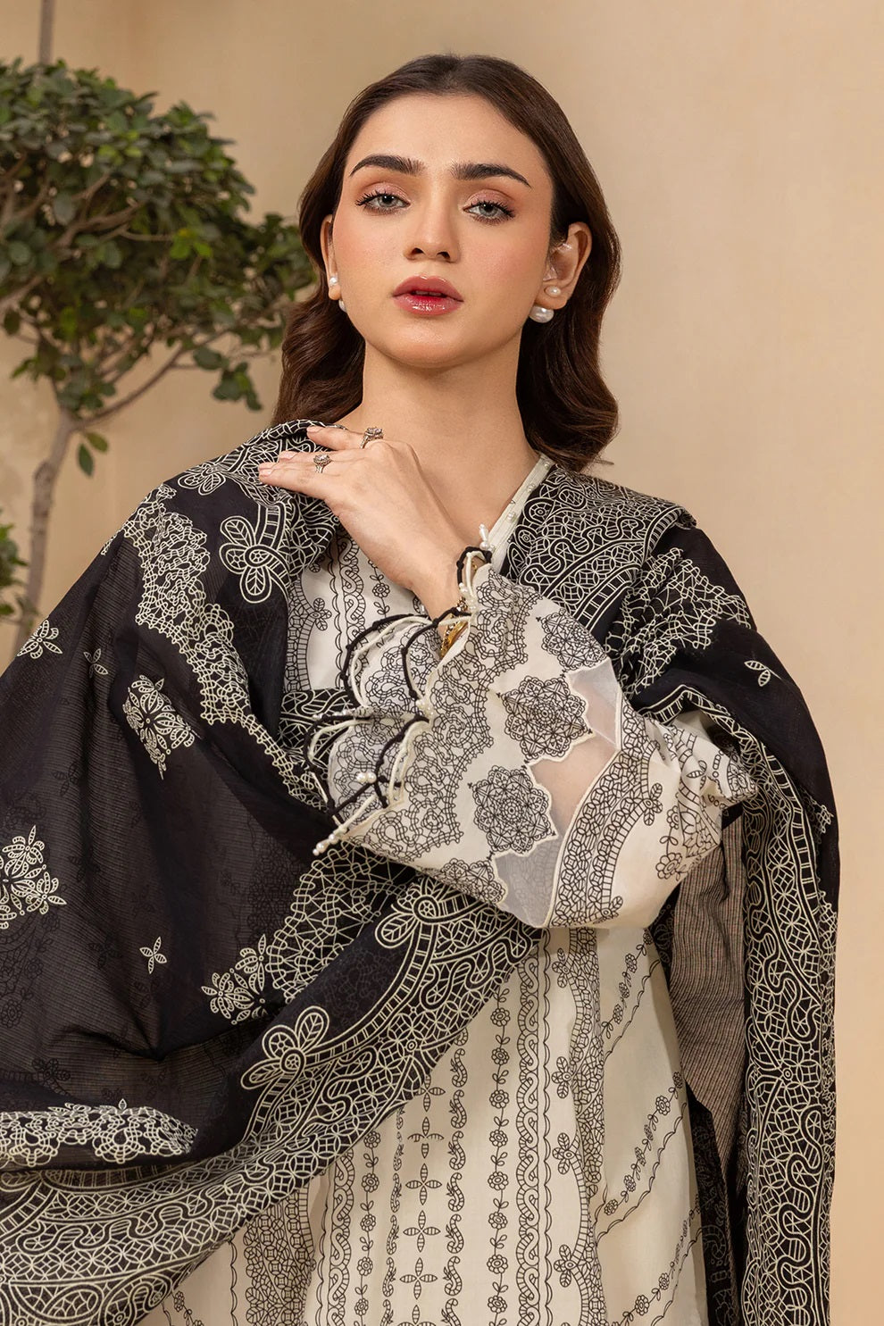 3 Piece Lawn Printed UnStitched Suit - L43